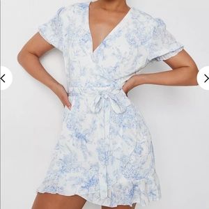 Ruffled hem tea dress (PETITE)